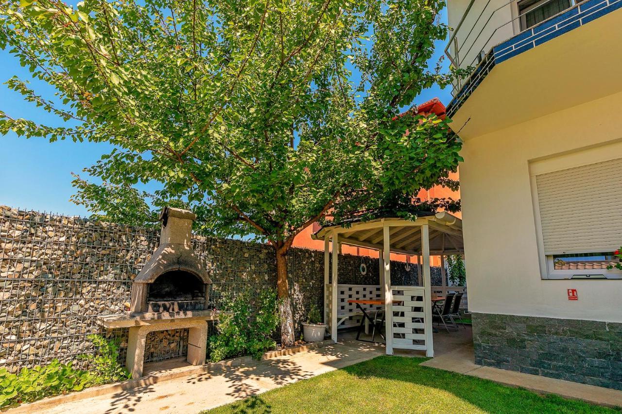 Vila Mosel Două Mai Zewnętrze zdjęcie