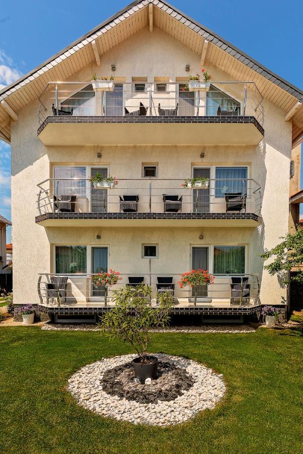Vila Mosel Două Mai Zewnętrze zdjęcie
